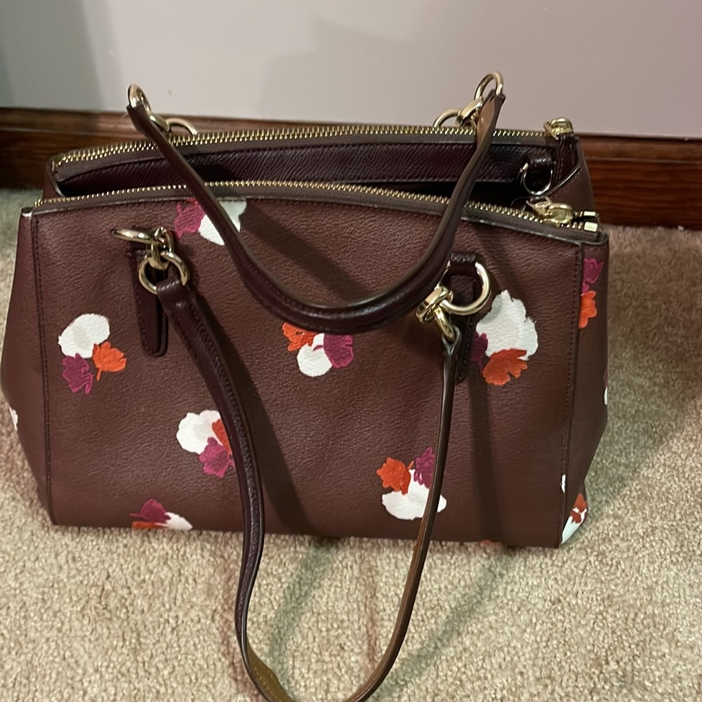 Burgundy coach bag - Picture 4 of 7